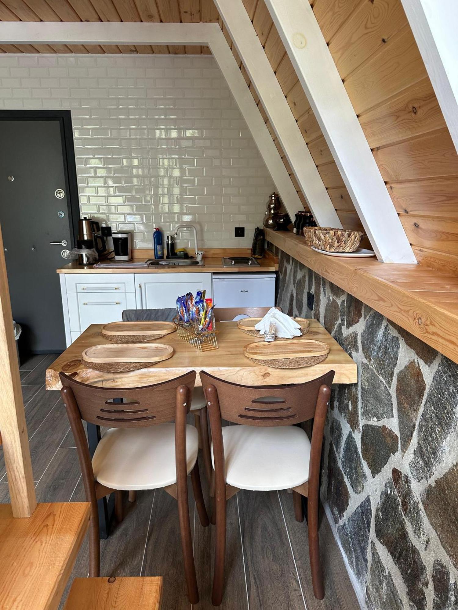 Ruby Bungalov Dogal Yasam Evleri Bed and Breakfast Pazar  Exterior foto